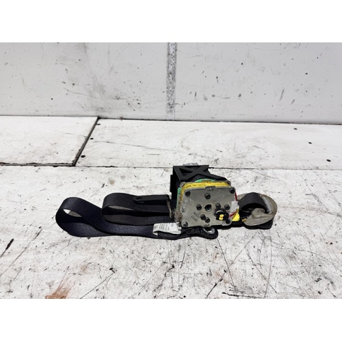 Toyota Corolla Right Front Seat Belt ZRE152 03/2007-12/2013