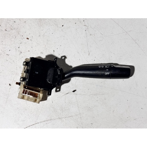 Toyota Camry Flasher Switch MCV20 08/1997-08/2002