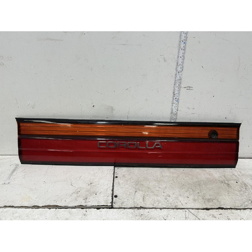 Toyota Corolla Bootlid Garnish AE101 09/1994-10/1999