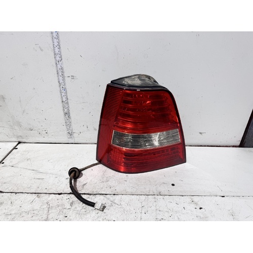 KIA Sorento Left Tail Light BL 11/2006-09/2009
