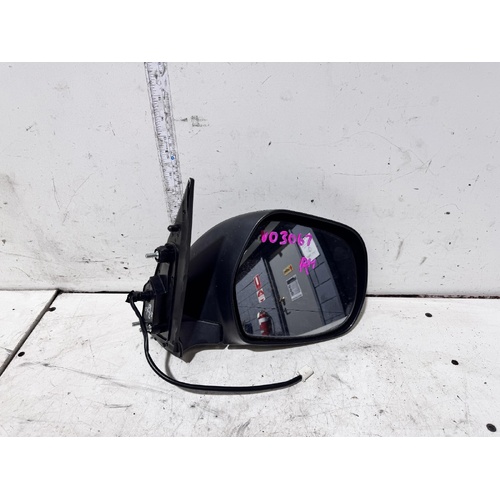 Toyota Hiace Right Door Mirror TRH201 03/2005-01/2014