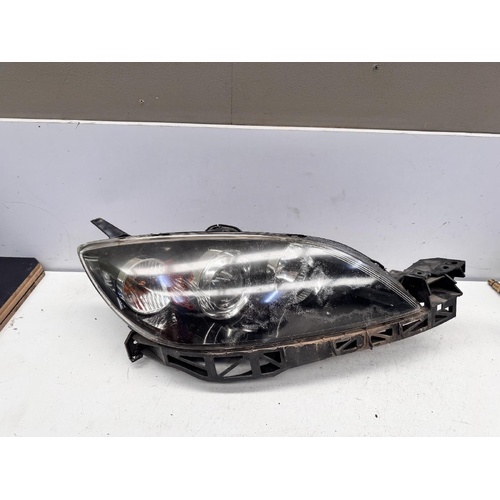 Mazda 3 Right Head Light BK 10/2003-04/2009