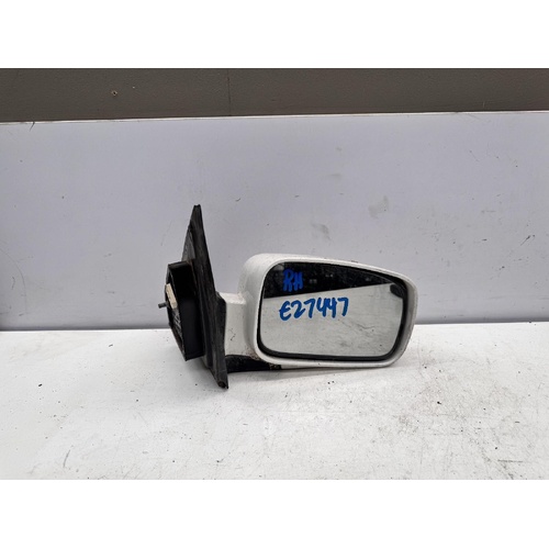 KIA Sorento Right Door Mirror BL 02/2003-09/2009