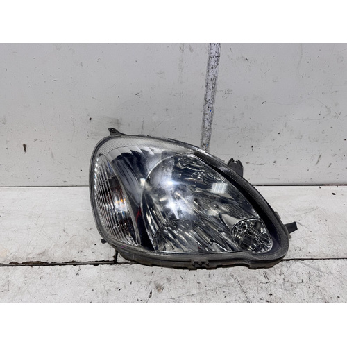 Toyota Echo Right Head Light NCP10 10/2002-09/2005