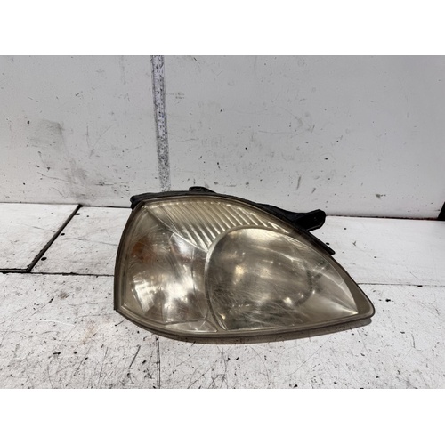 KIA RIO Right Head Light DC 09/2002-07/2005