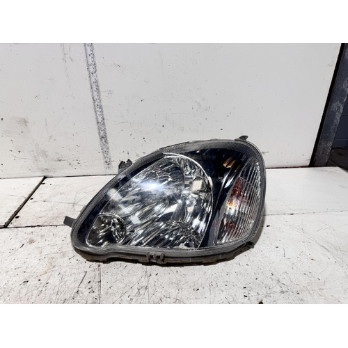 Toyota Echo Left Head Light NCP10 10/2002-09/2005