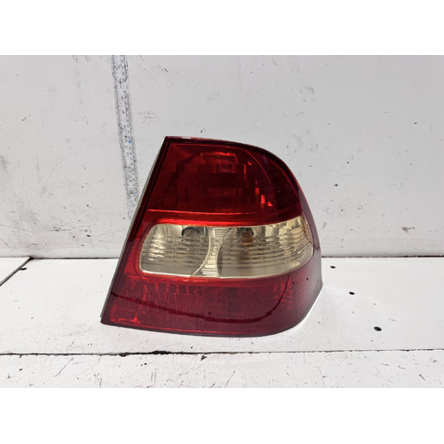 Toyota Corolla Right Tail Light ZZE122 12/2001-03/2004