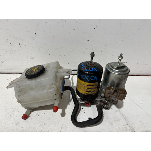 Lexus CT200h Brake Booster Pump ASssembly ZWA10 12/2010-2022