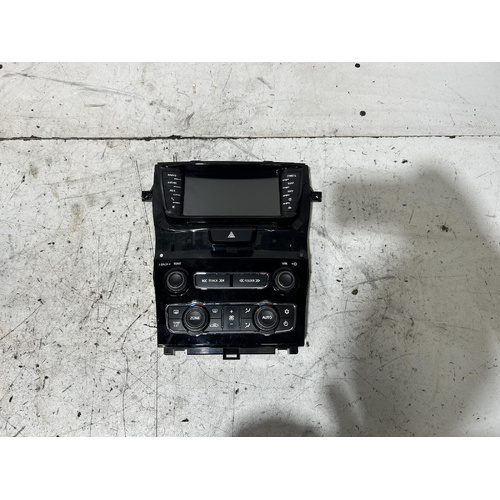 Holden Commodore Display / Control Panel VE Series II 09/2010-05/2013