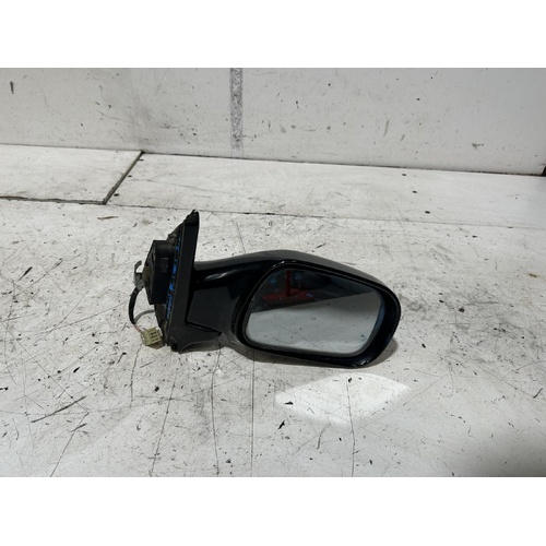 Suzuki Ignis Right Door Mirror 11/2000-01/2005