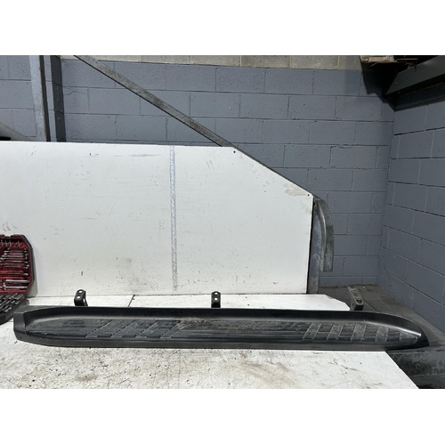 Toyota Prado Right Side Step GRJ120 02/2003-10/2009