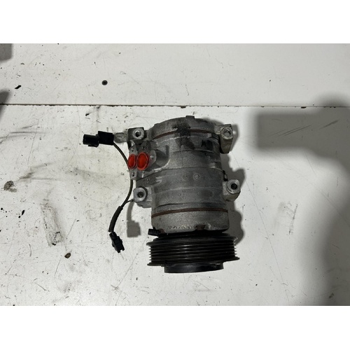 Mitsubishi 380 A/C Compressor DB 09/2005-03/2008