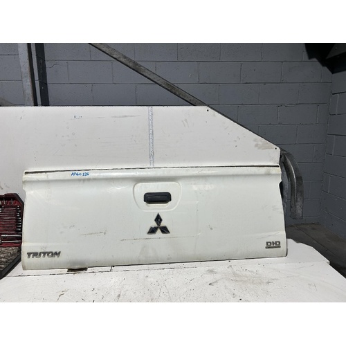 Mitsubishi Triton Tailgate MN 08/2009-04/2015