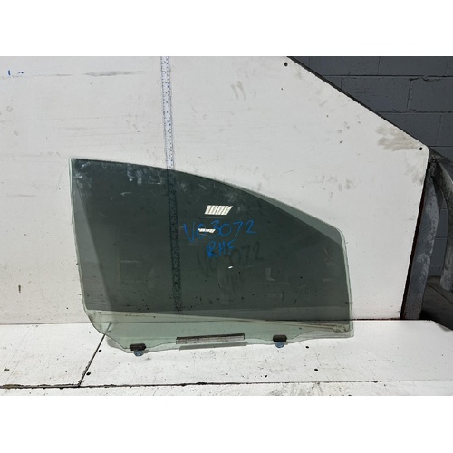 Toyota Yaris Right Front Door Glass NCP90 10/2005-07/2011
