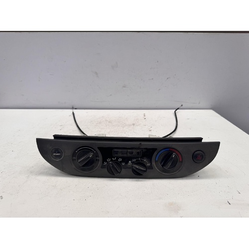 Toyota Camry Heater Controls MCV36 08/2002-05/2006
