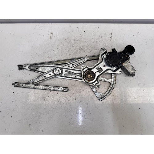 Toyota Camry Right Front Door Window Regulator MCV36 08/2002-05/2006