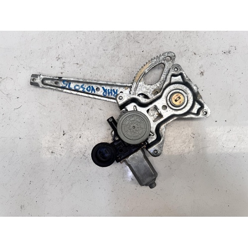 Toyota Camry Right Rear Door Window Regulator MCV36 08/2002-05/2006