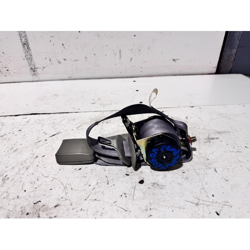 Toyota Camry Centre Rear Seat Belt MCV36 08/2002-05/2006