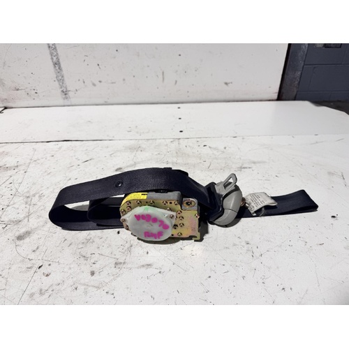 Toyota Echo Right Front Seat Belt NCP10 10/2002-09/2005