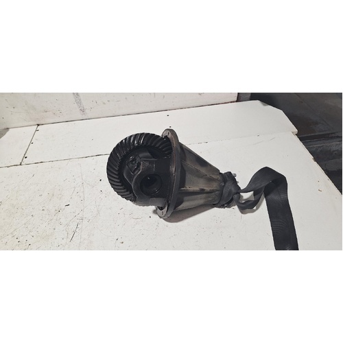 Toyota Hilux Front Centre Diferential GUN136 06/2015-2024