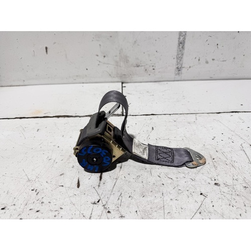 Toyota Camry Left Rear Seat Belt MCV36 08/2002-05/2006
