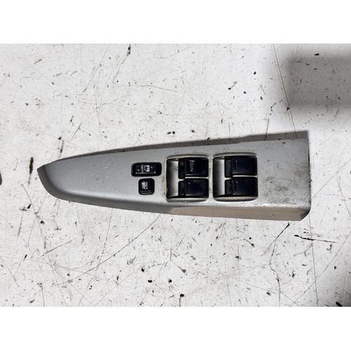 Toyota Hilux Power Window MASTER Switch KUN26 03/2005-06/2011