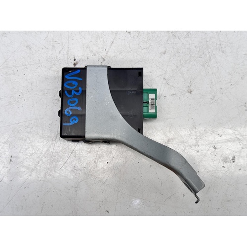 Toyota Hilux 4WD Control Module KUN26 02/2005-08/2015