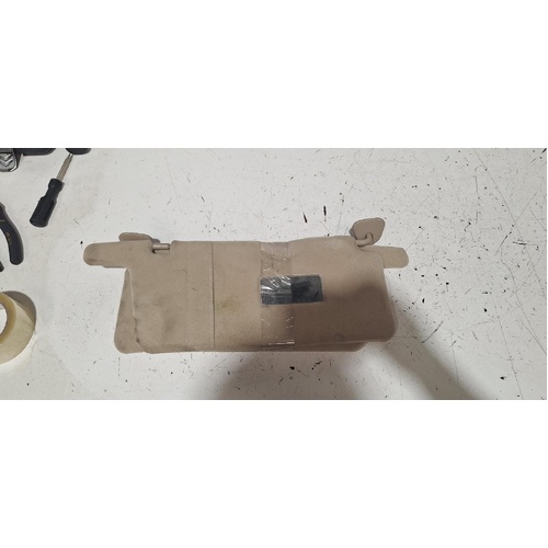 Toyota Avensis Sun Visor Pair ACM20 12/2001-12/2010