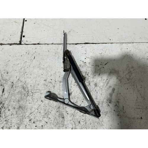 Subaru Liberty Right Bootlid Hinge / Strut 6th Gen 08/2014-04/2021