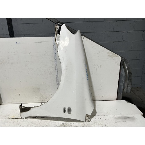 Toyota Corolla Left Guard ZZE122 04/2004-06/2007