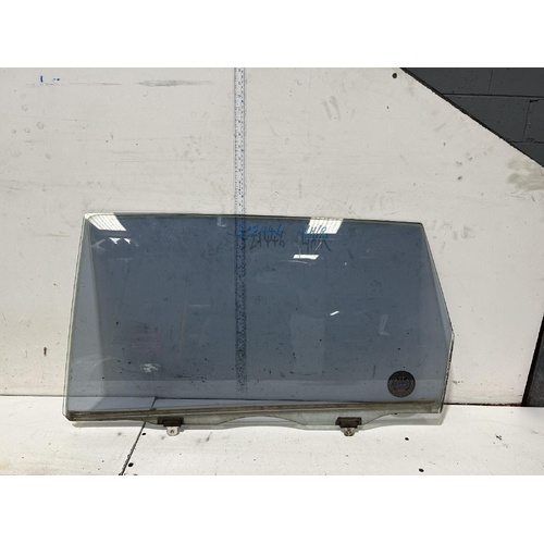 Toyota Avensis Left Rear Door Glass ACM20 12/2001-12/2010