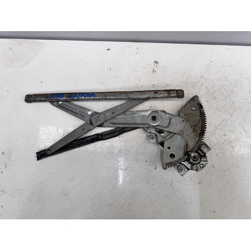 Toyota Corolla Right Front Window Regulator AE112 10/1999-11/2001