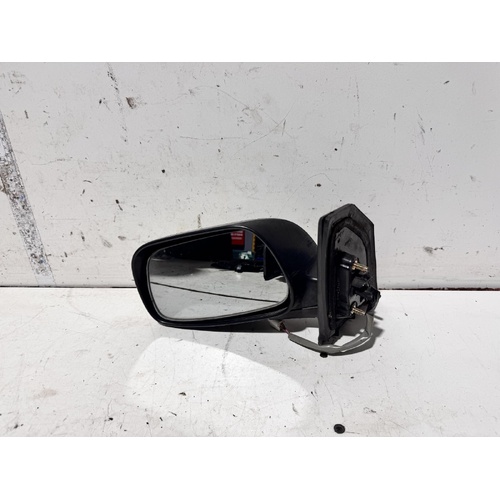 Toyota Corolla Left Door Mirror ZZE122 12/2001-04/2004