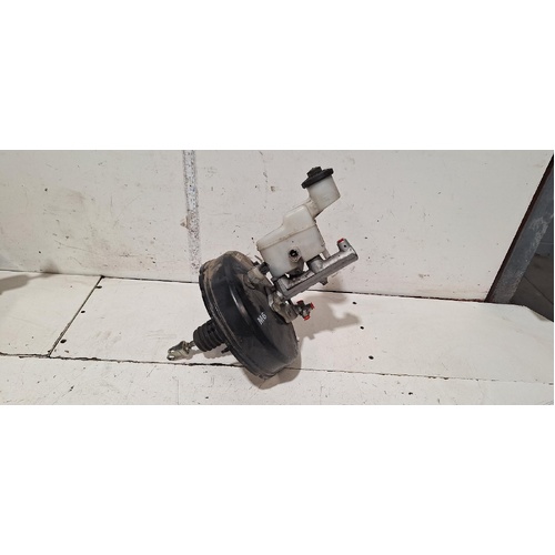 Toyota Hilux Brake Booster 1KD KUN26 02/2005-07/2011