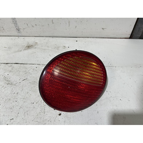 Volkswagen Beetle Right Tail Light 9C 01/2000-09/2005