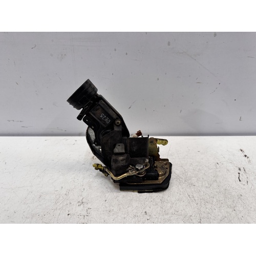 Toyota Corolla Left Rear Door Lock Mechanism AE112 10/1998-11/2001