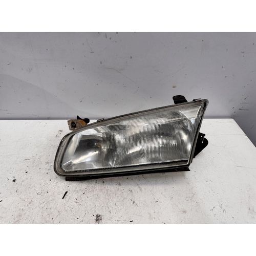 Toyota Camry Left Head Light SXV20 08/1997-09/2000