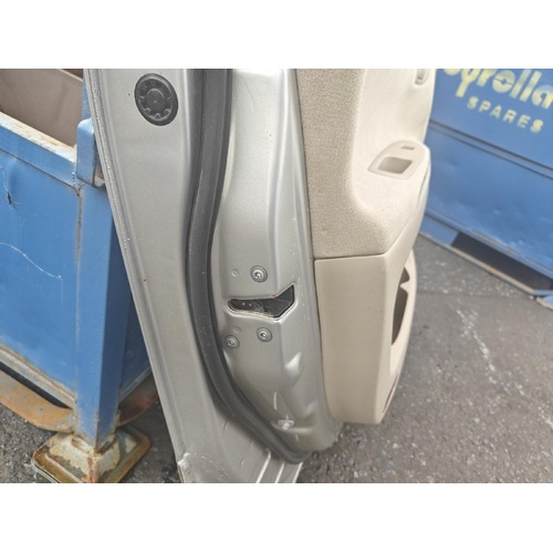 Toyota Avensis Left Front Door Lock Mechanism ACM20 12/2001-12/2010