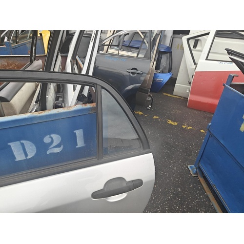 Toyota Corolla Left Rear Door 1/4 Glass ZZE122 12/2001-06/2007