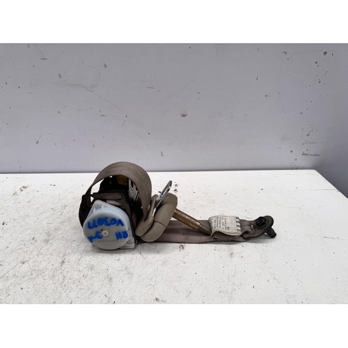 Toyota Landcruiser Right Rear 3rd Row Seat Belt UZJ100 01/1998-10/2007