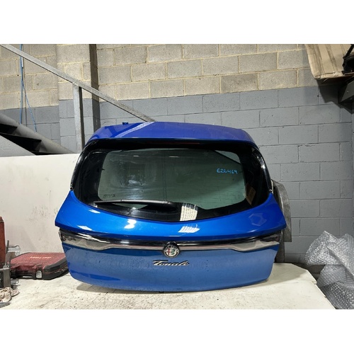 Alfa Romeo Tonale Tailgate 965 06/2022-2024