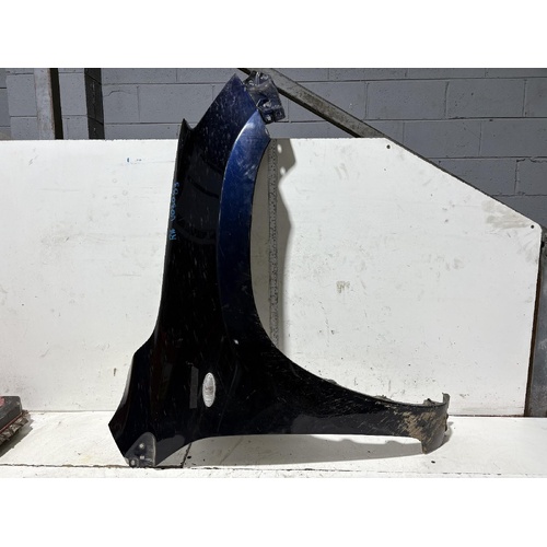 Toyota RAV4 Right Guard ACA33 11/2005-09/2008