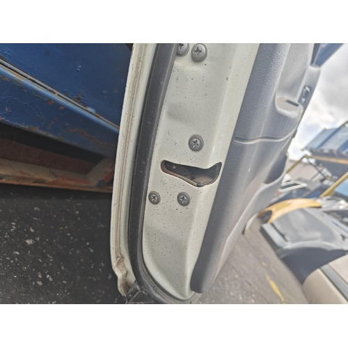 Toyota Hiace Left Front Door Lock Mechanism RZH125 11/1989-12/2004