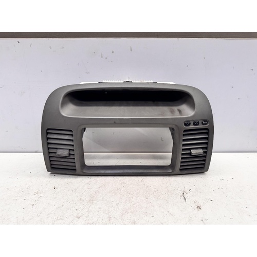 Toyota Camry Dash Vents MCV36 08/2002-05/2006