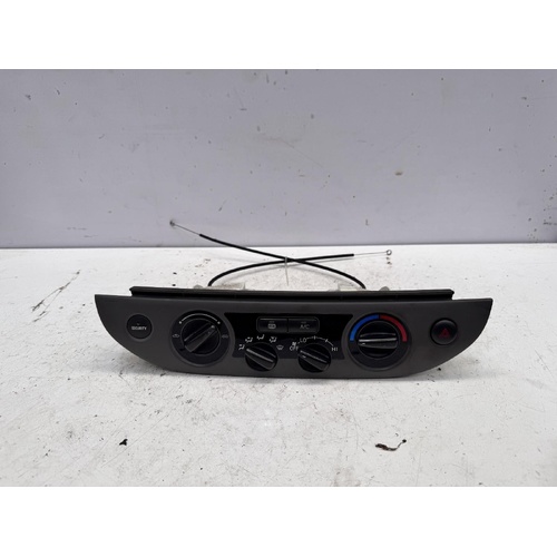 Toyota Camry Heater Controls MCV36 08/2002-05/2006