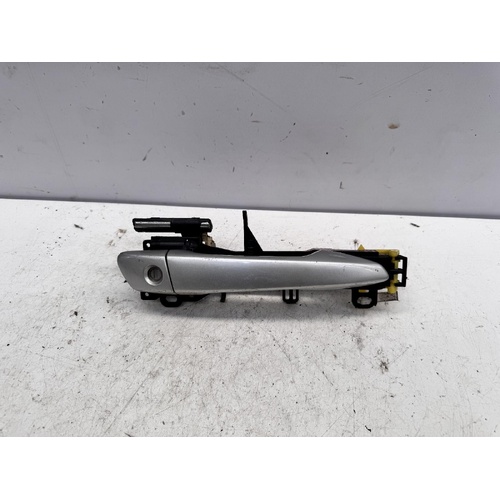Lexus CT200H Right Front Outer Door Handle ZWA10 03/2011-10/2022