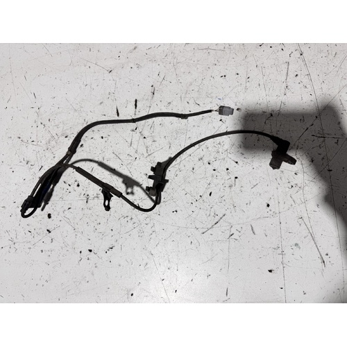Toyota Camry Right Front ABS Sensor MCV36 08/2002-05/2006
