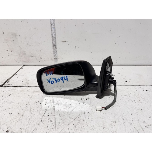Toyota Corolla Left Door Mirror ZZE122 04/2004-06/2007