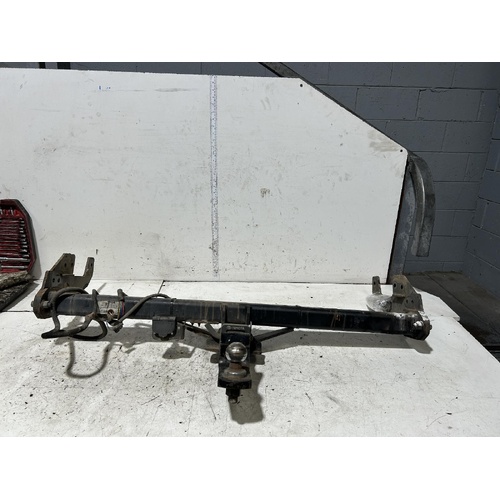 Toyota Hilux Towbar KUN26 03/2005-08/2015