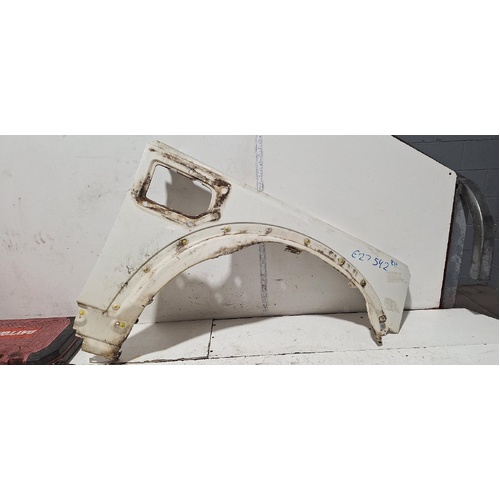 Land Rover Discovery Right Guard L319 03/2005-09/2009